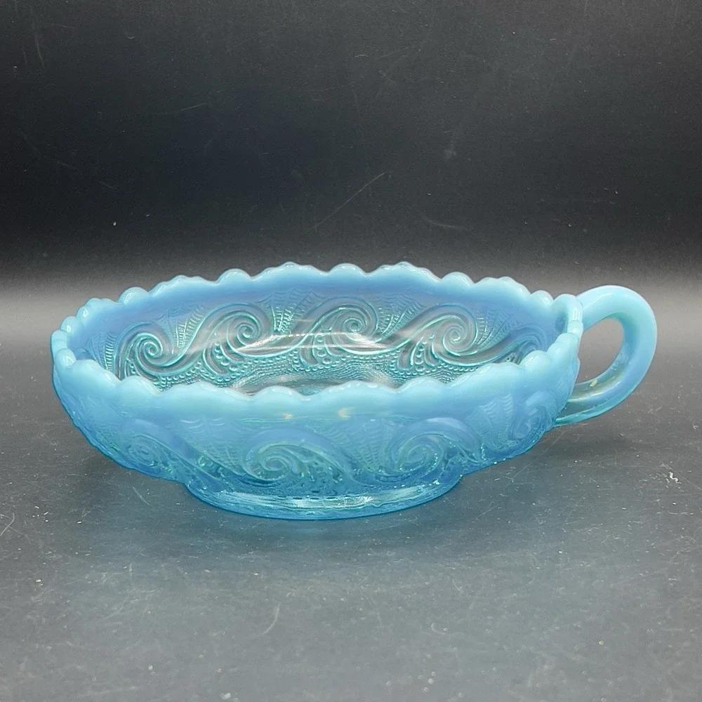 Antique Jefferson Glass Opalescent Blue Sea Spray Nappy Candy Dish w‎ Handle 6